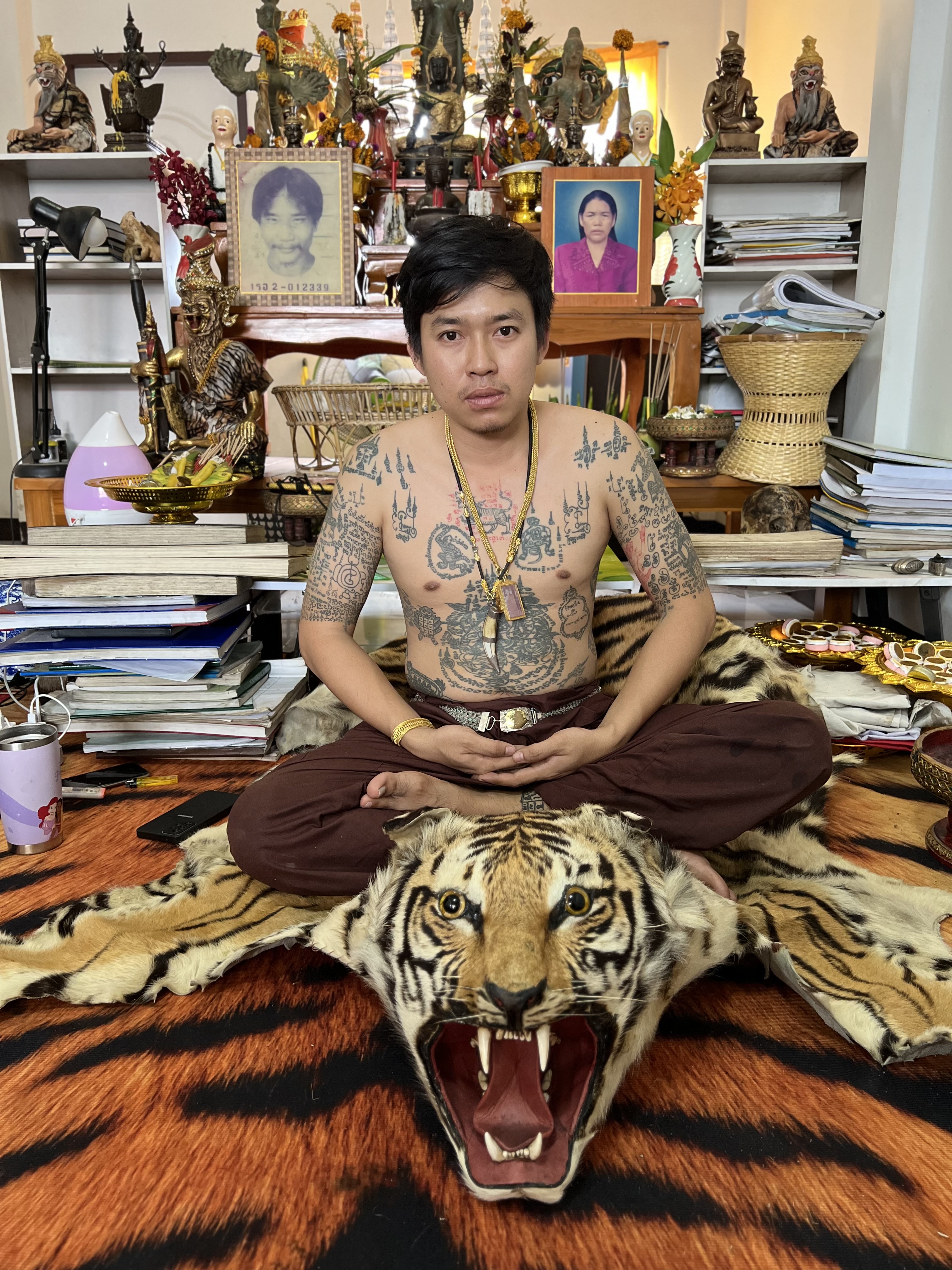 20/07/2566 มาเอามวลสารและจารแผ่นตะกรุดทำงั่งอยุธยา อาจารย์เวียง ขุนแผน