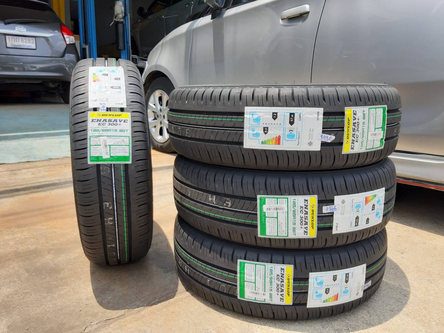 DUNLOP ENASAVE EC300+ 185/65R15 ยางไทยปี20 ราคาพิเศษ