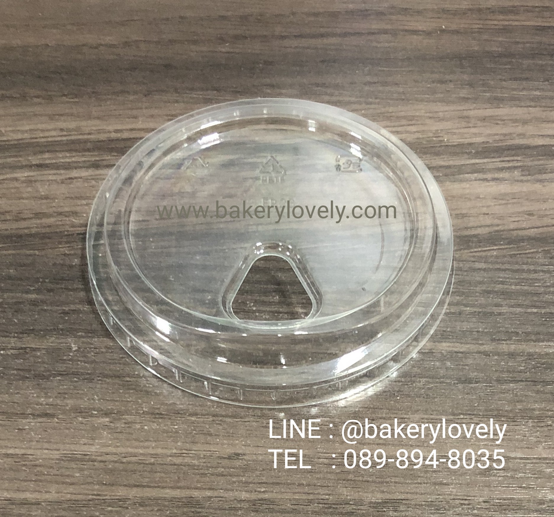 ฝายกดื่ม ( ใส เจาะรู ) เส้นผ่านศูนย์กลาง 8.6 cm ปาก 10.3 cm สูง 1.4 cm