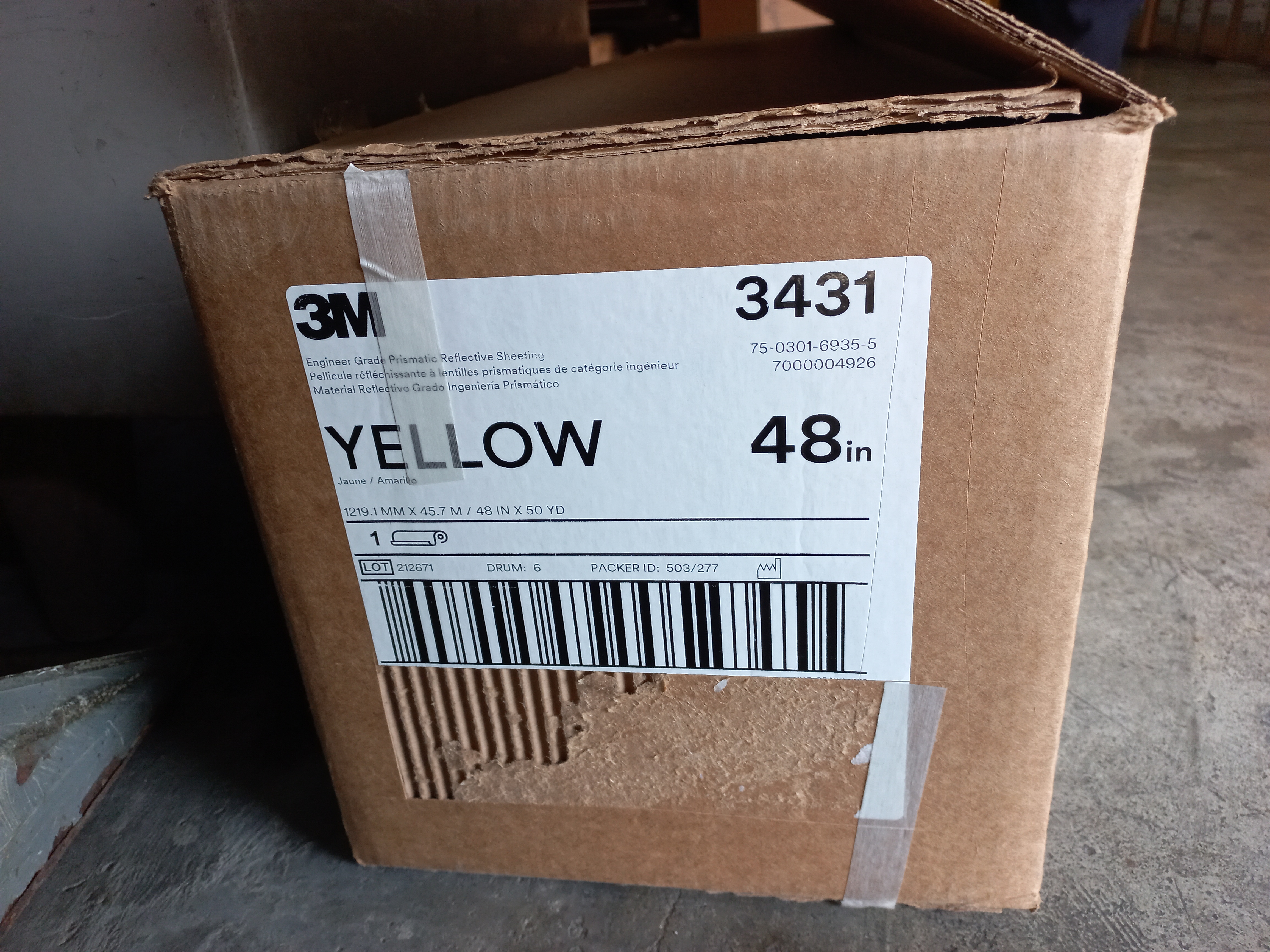 สติ๊กเกอร์สะท้อนแสง เอ็นจิเนียร์ 3M แท้ กว้าง 48 นิ้ว x 45.72 เมตร Engineering GRADE Prismatic EGP งานจราจร