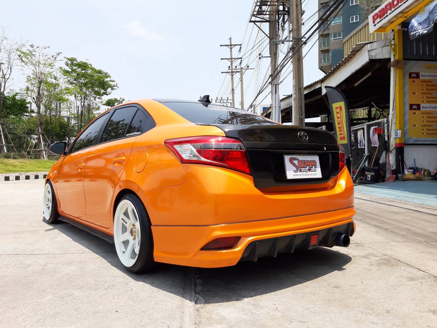 ROADSTONE NFERA AU5 205/40ZR17 ยางเกาหลี ซื้อ1แถม1