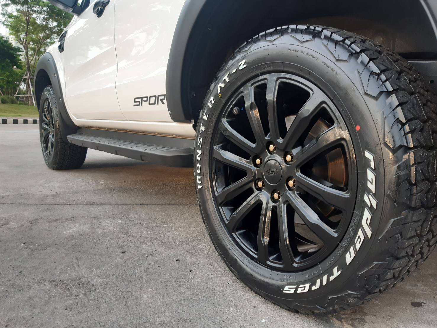 RAIDEN MONSTER AT-2 265/55R20 ยางปี19 ลดราคาพิเศษ