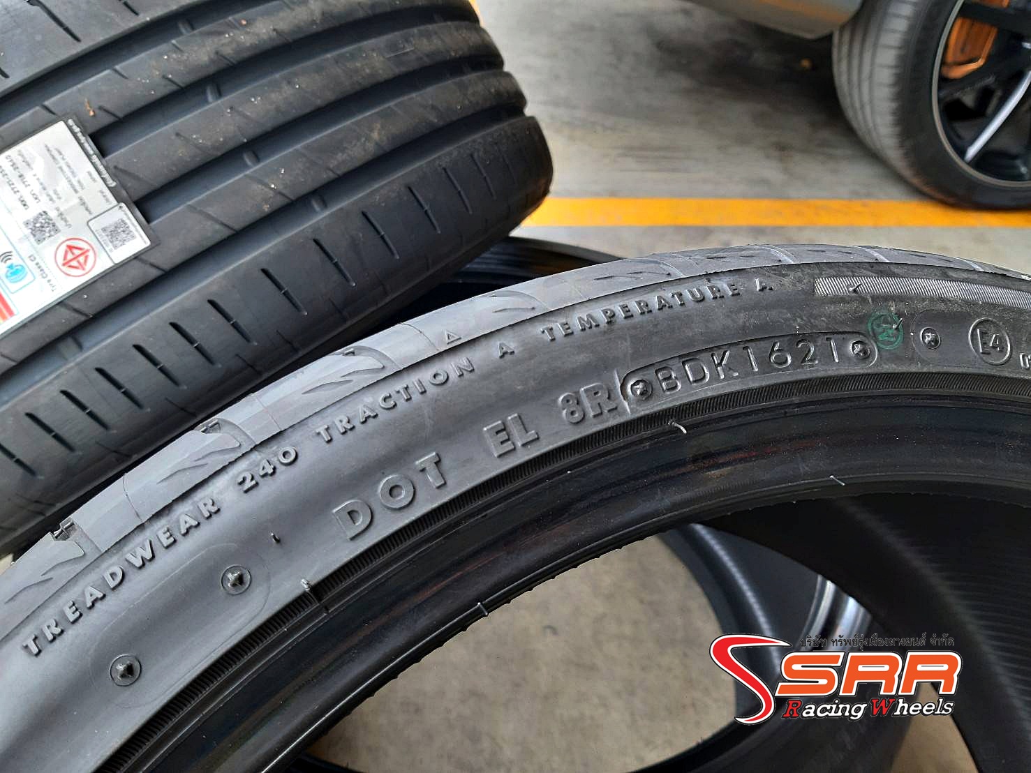 BRIDGESTONE POTENZA S007A 285/30R20 ยางใหม่ปี2021 ราคาพิเศษ