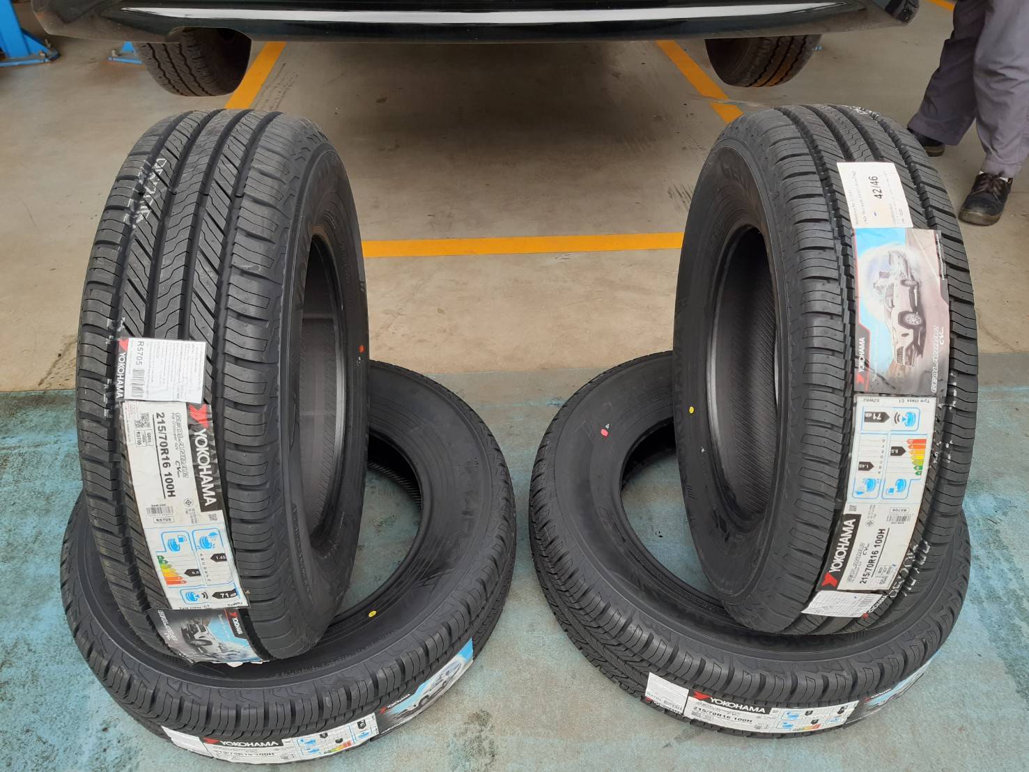 YOKOHAMA GEOLANDAR CV G058 215/70R16 ยางใหม่ ราคาพิเศษ