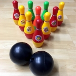 ชุดโบว์ลิ่งของเล่น (พลาสติก)