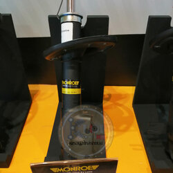 ชุดโช๊คอัพ(MONROE) MAZDA 2 SKYACTIV ดีเซล รุ่นOESpectrum