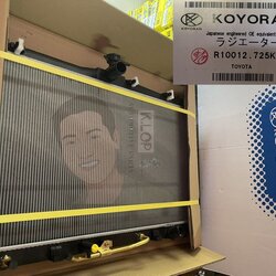 R10012.725K 16 แผงหม้อน้ำ(KOYORAD เกียร์ AT) TOYOTA CAMRY(ACV50) 2.0,2.5 ปี 2012-2018