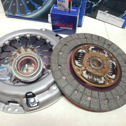 ชุดยกคลัทช์ Aisin (TOYOTA TIGER 3000 EFI 4X4) +แถมลูกปืนปลายเกียร์*** (JP)