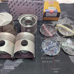 ชุดลูกสูบ ART+ไม่มีสลักพร้อมแหวน C240-4แหวน KBD (1 ชุด มี 4 ลูก)