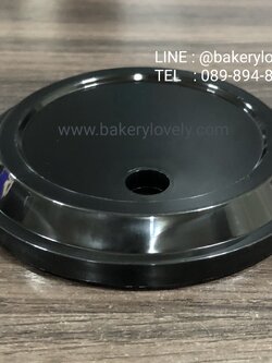 ฝาปิด ( ดำ เจาะรู ) เส้นผ่านศูนย์กลาง 7.4 cm ปาก 9 cm สูง 1.1 cm