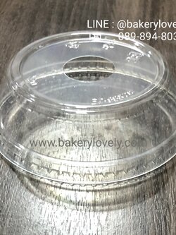 ฝาครึ่งโดม ( ใส เจาะรู ) เส้นผ่านศูนย์กลาง 7.4 cm ปาก 10.5 cm สูง 3 cm