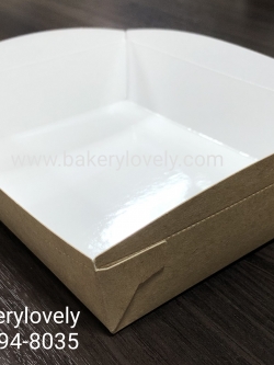 ถาดกระดาษ สีน้ำตาล 15.5x11.5x5 cm ขอบนูน ( เคลือบในขาว )