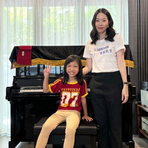 ลูกค้าสั่งซื้อเปียโน Yamaha รุ่น YUS5