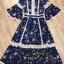 *พร้อมส่ง*Tohns' Dress :: เดรสตัวยาวสวยสพรึง อลังมาก ด้วยลายผ้าสุดหวานลายดอกเดซี่ ช่วงคอแต่งลูกไม้